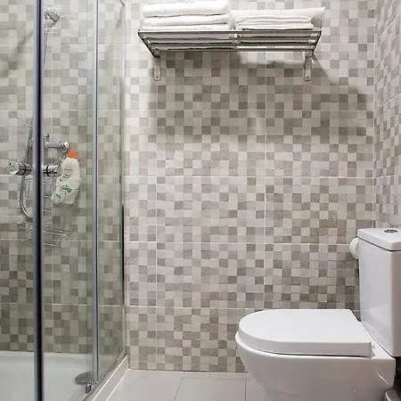Renewed In Alfama Apartment