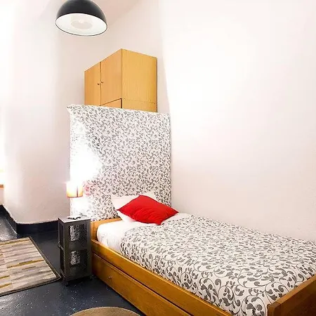 Renewed In Alfama Apartamento